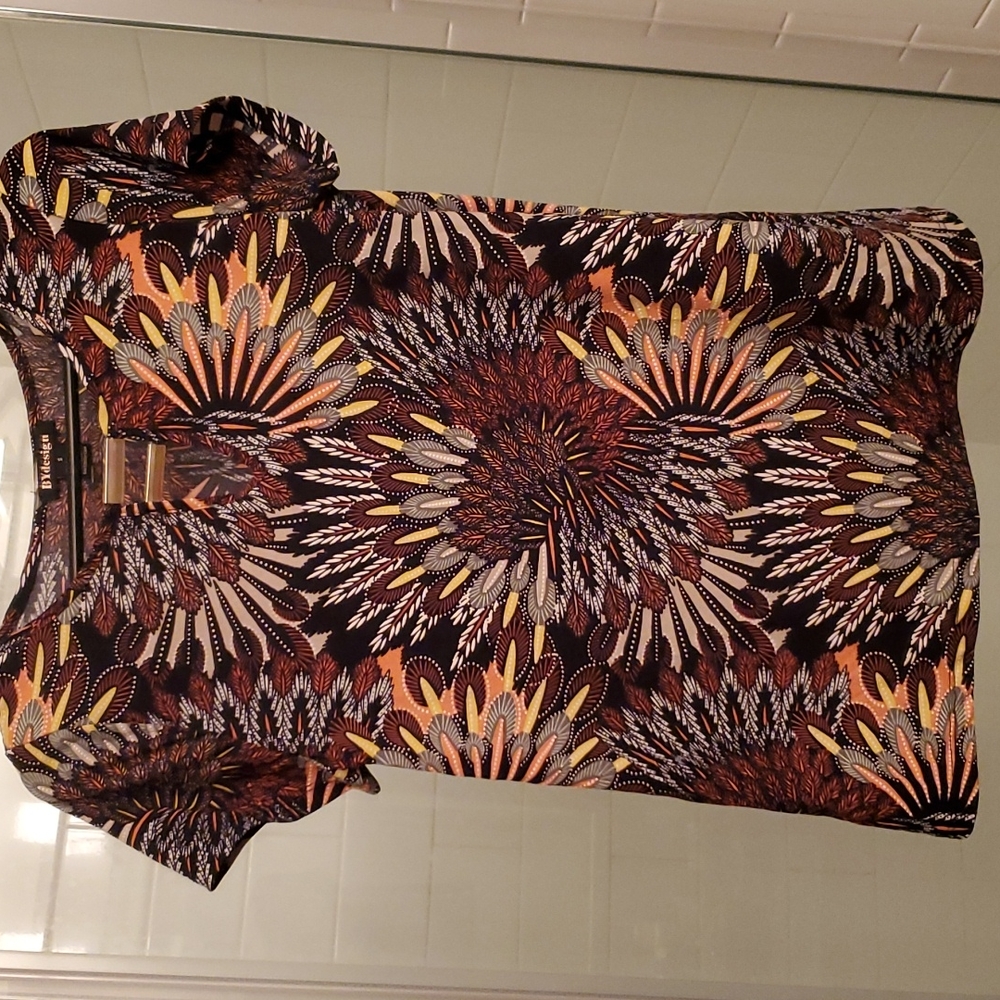 Multicolored short sleeve top